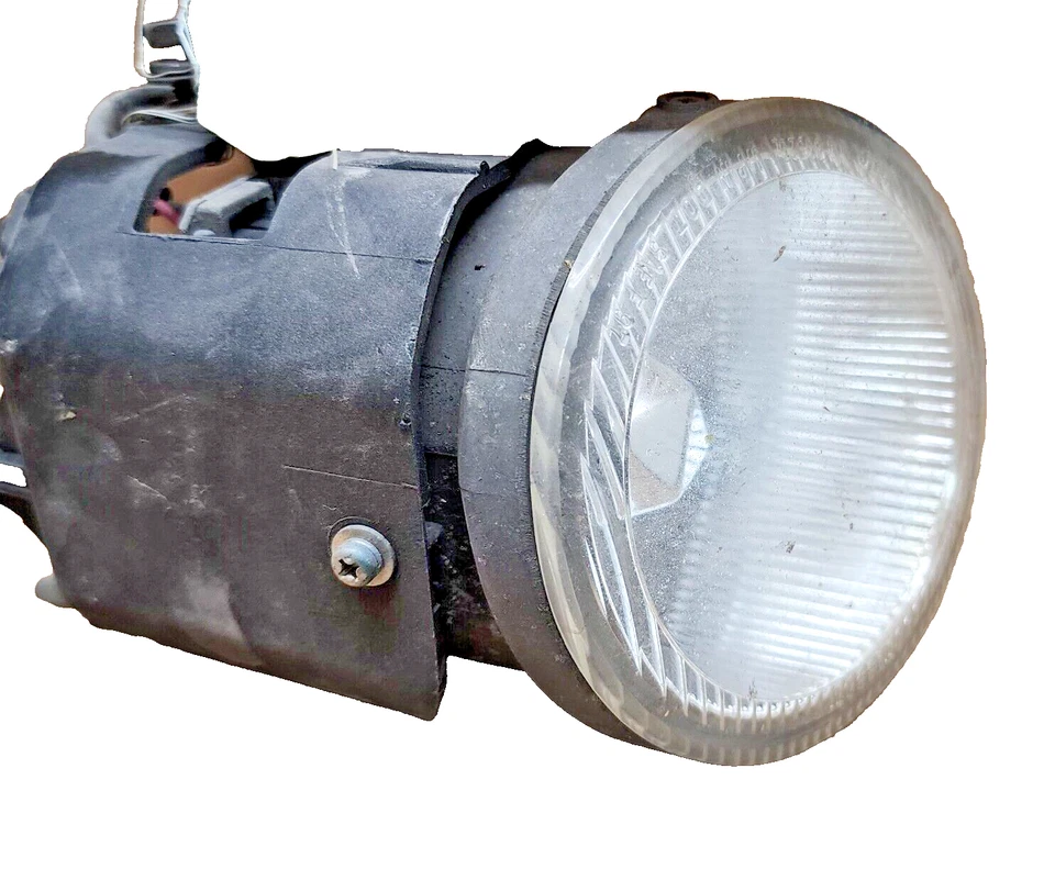 Faro antiniebla delantero izquierdo Nissan Máxima 2000-2001 26155-2Y925 OEM Foto 2 de 4