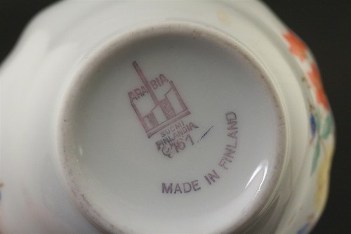 Vintage Arabia Finland Flowers Tea Cup And Saucer - Picture 5 of 5