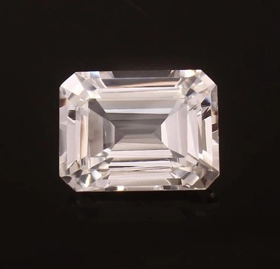 BMR Jewels 22 Ct Natürlicher Weißer Saphir, Lose, Emerald Cut, AGL