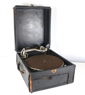 Vintage Portable Gramophone Suitcase Record Player See Description CAF