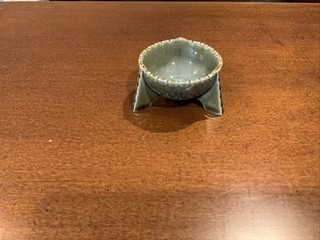 Vintage Wade Irish Porcelain Salt Cellar Trinket Dish Green Blue Shamrocks 3 leg