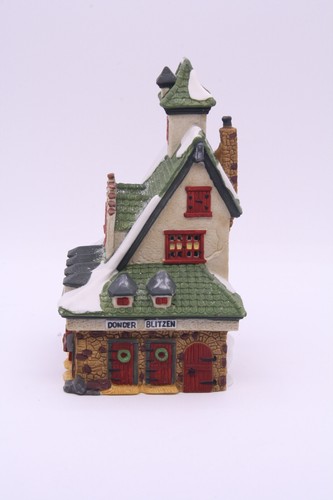 Dept 56 Reindeer Barn North Pole Series #5601-4 With Box, Cord & Bulb Christmas - Picture 7 of 14
