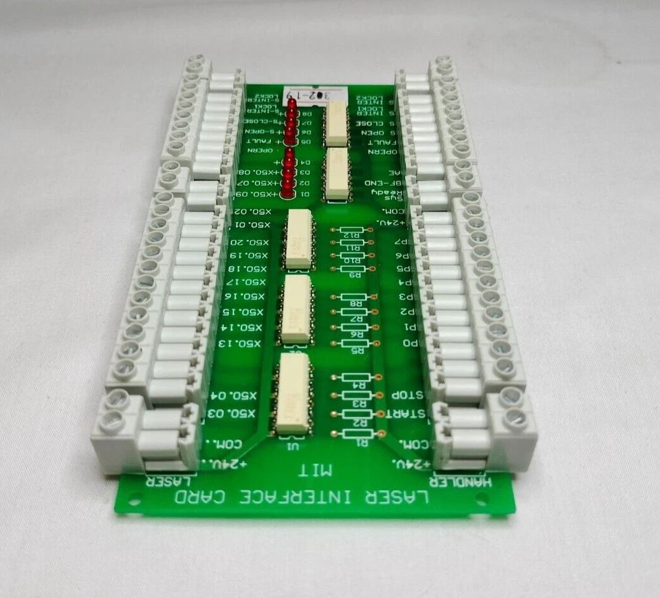 Placa de módulo de tarjeta de interfaz láser de fabricación MIT Foto 4 de 4