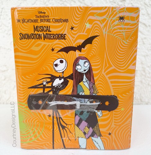 Nightmare Before Christmas Jack & Sally Musical Snow Globe 6” NEW- RARE!!! - Picture 5 of 6