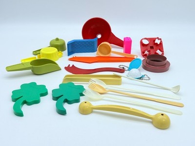 Lot of 21 TUPPERWARE Kitchen Gadgets Hostess Party Favors Sifter Scoop Funnel