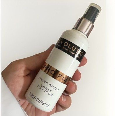 NEW Makeup Revolution PRO FIX Fixing Spray Long-Lasting Mist 3.38 oz
