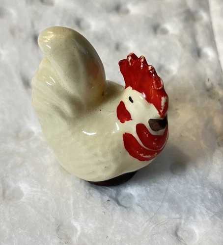 Vintage Shawnee Pottery Miniature Rooster Chicken Mini Figurine RARE