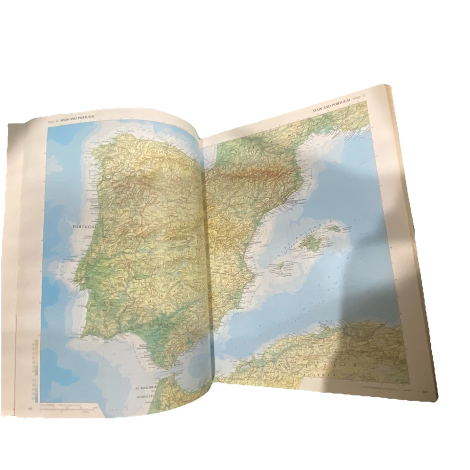 Illustrated Atlas of the World: Rand McNally Hardcover Large Book 1988 Vintage - Image 4 of 4