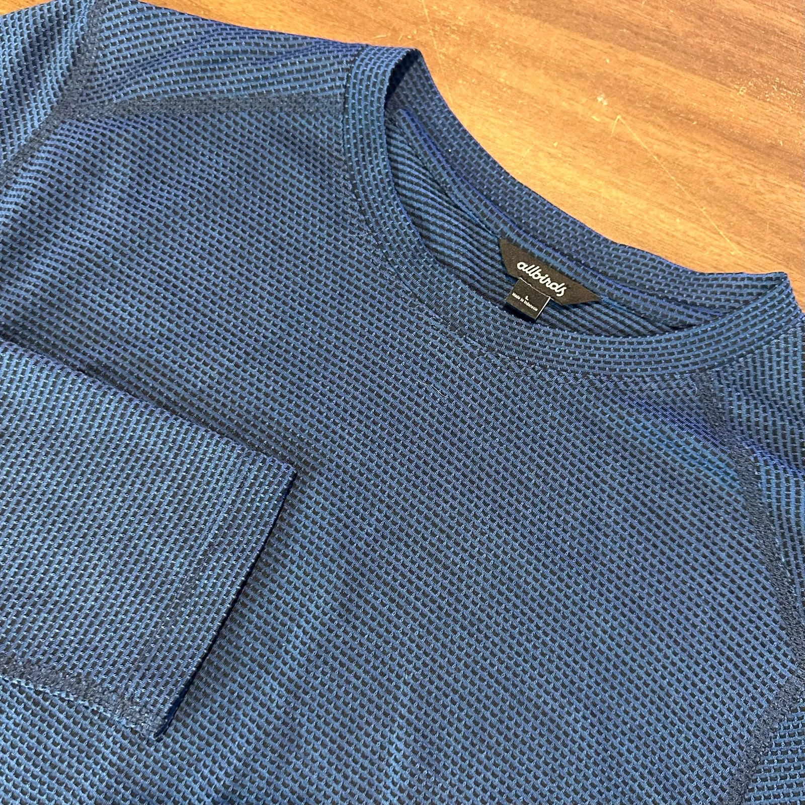 Allbirds Natural Run Shirt Blue Mesh Merino Wool Base Layer Womens Large
Opens in a new window or ta