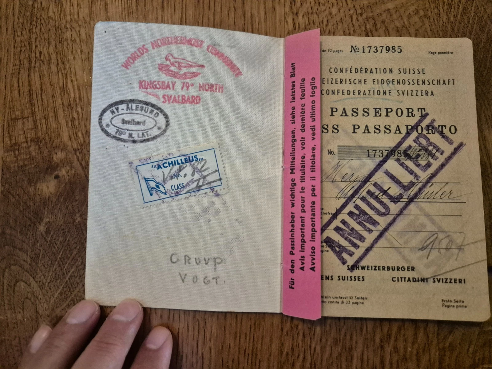 Suisse reisepass Svalbard AMG - 画像2/9