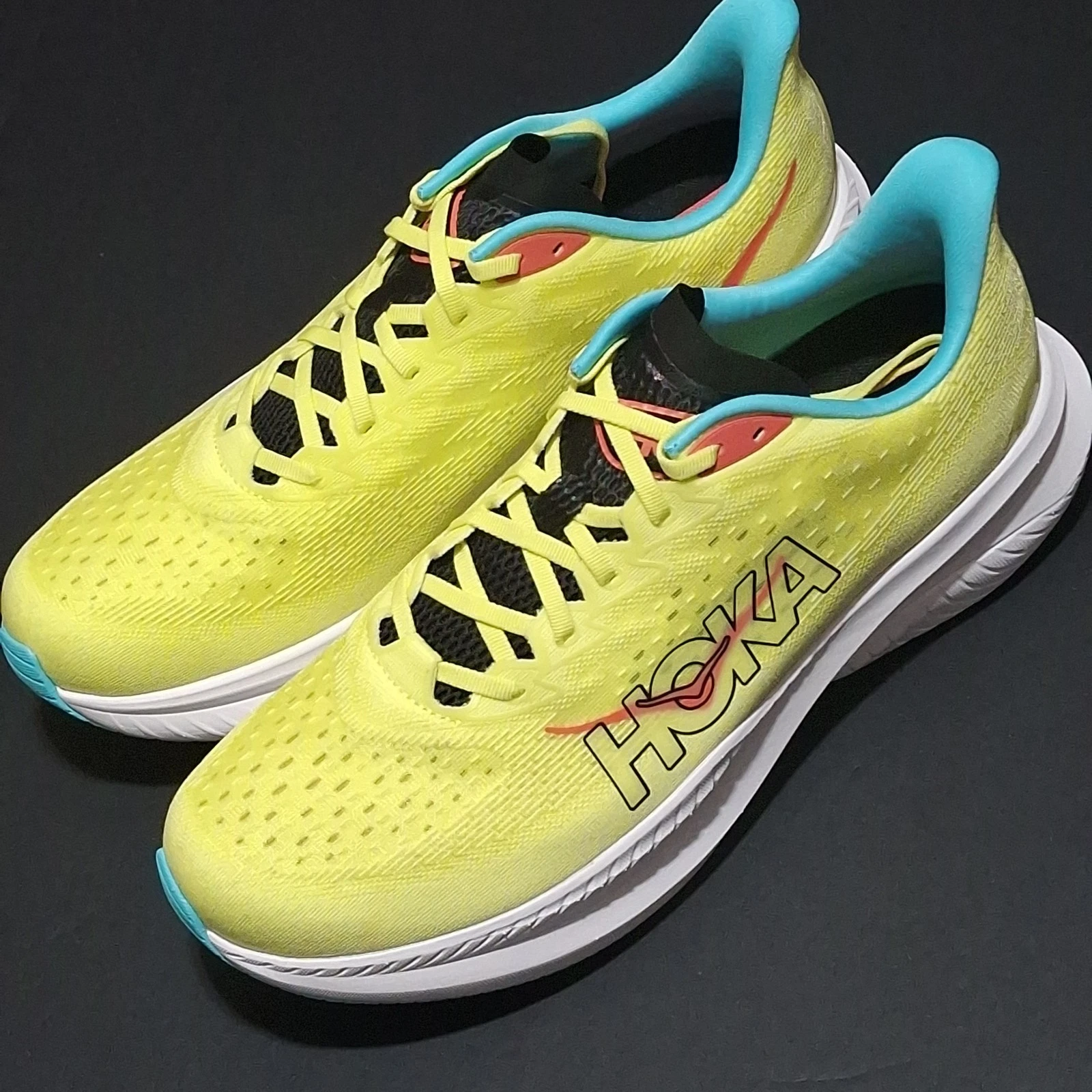 Hoka One One 1147790/YZC Men's 13 Mach 6 Men Running Shoes, Yuzu/Cielo Blue
Opens in a new window or