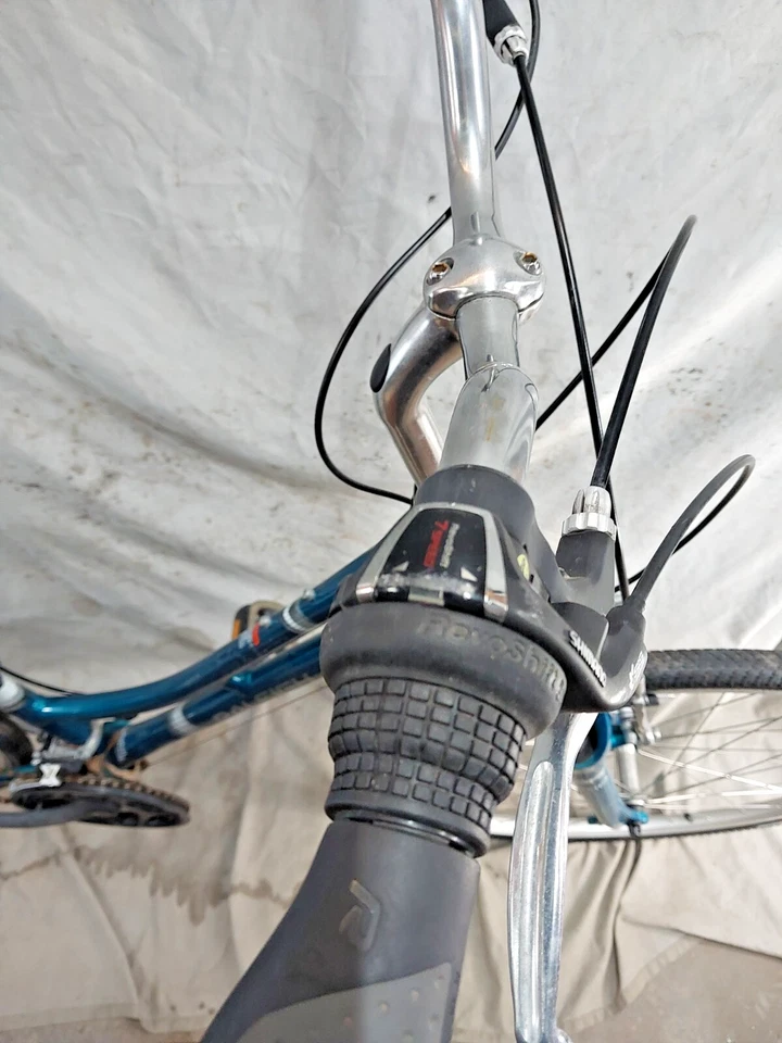 Bicicleta híbrida Raleigh Route 3.0 2018 16" agarre Shimano medio frenos en V 21 velocidades Foto 4 de 4