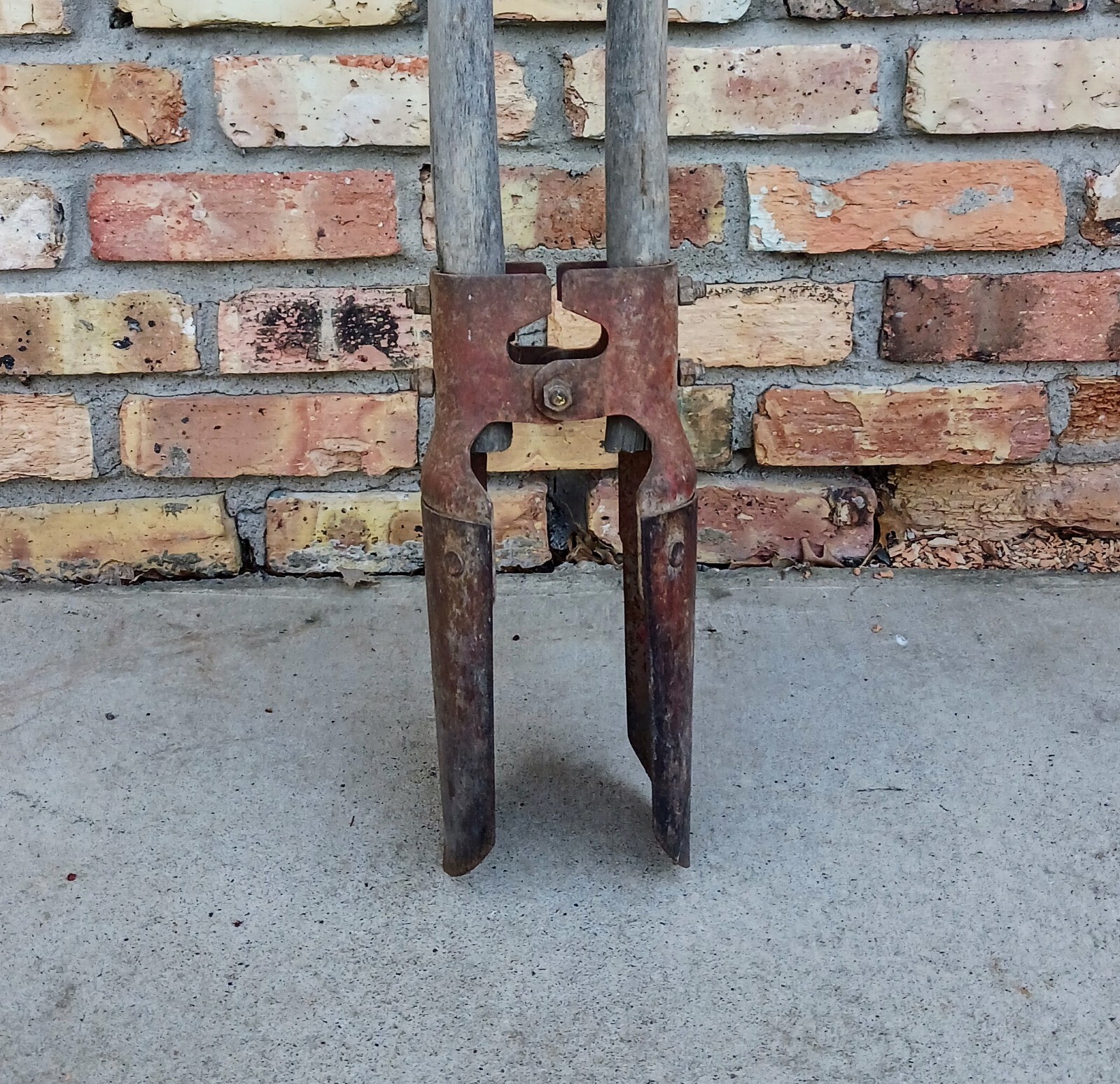 Unusual Antique Post Hole Digger with Branches For Handles. Nice Patina