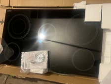 Summit CR5B36T9B 36" Wide 208-240V 5-Burner Radiant Cooktop