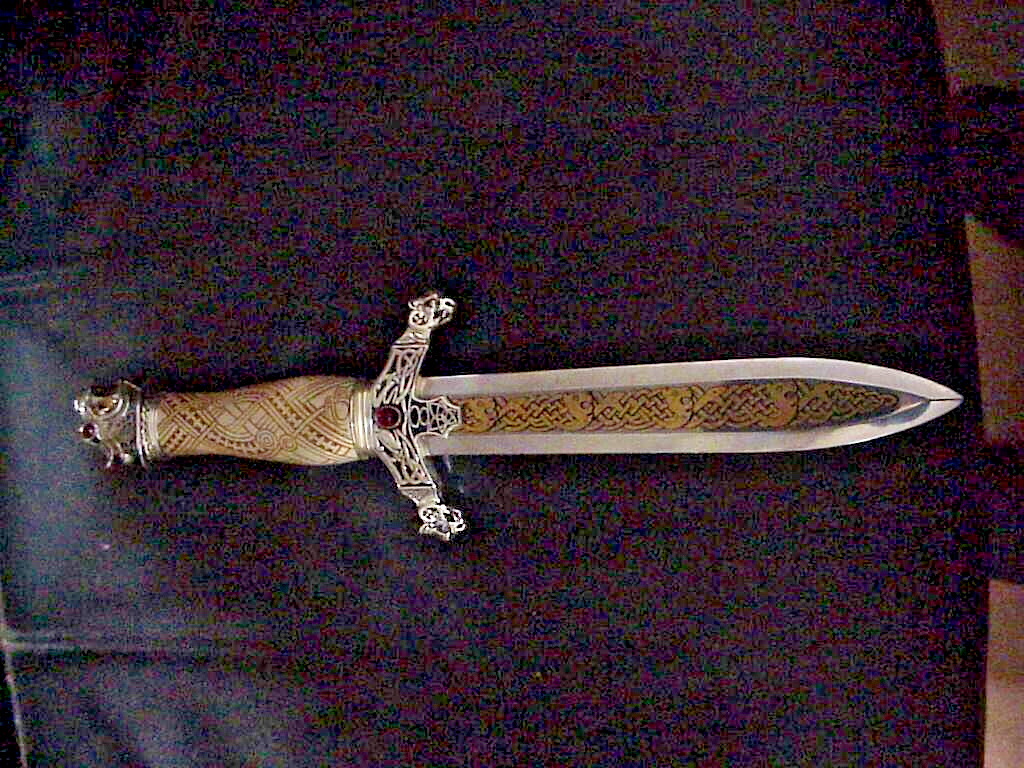 Rare Franklin Mint 1988 The Viking Dragon Knife Dagger By Sid Burt