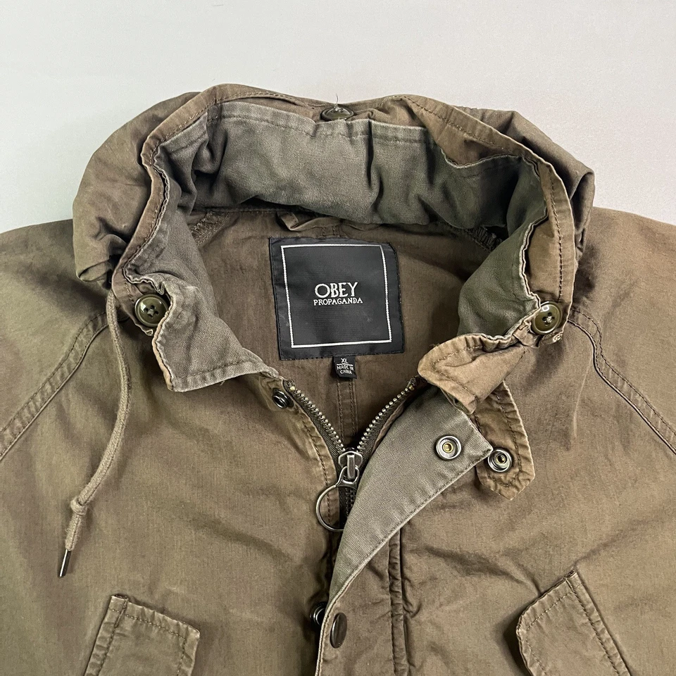 Chaqueta OBEY Propaganda Para Hombres X-Grande Marrón Militar Cremallera Completa A Presión Abrigo Utilitario Foto 3 de 4
