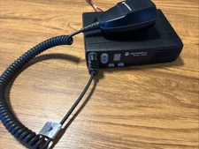 Motorola Radius CM200 UHF 438-470Mhz 40W 4Ch Analog Mobile Radio AAM50RPC9AA1AN