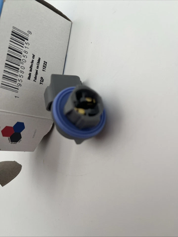 Enchufe de luz de respaldo Carquest Premium PTA1081 Foto 4 de 4