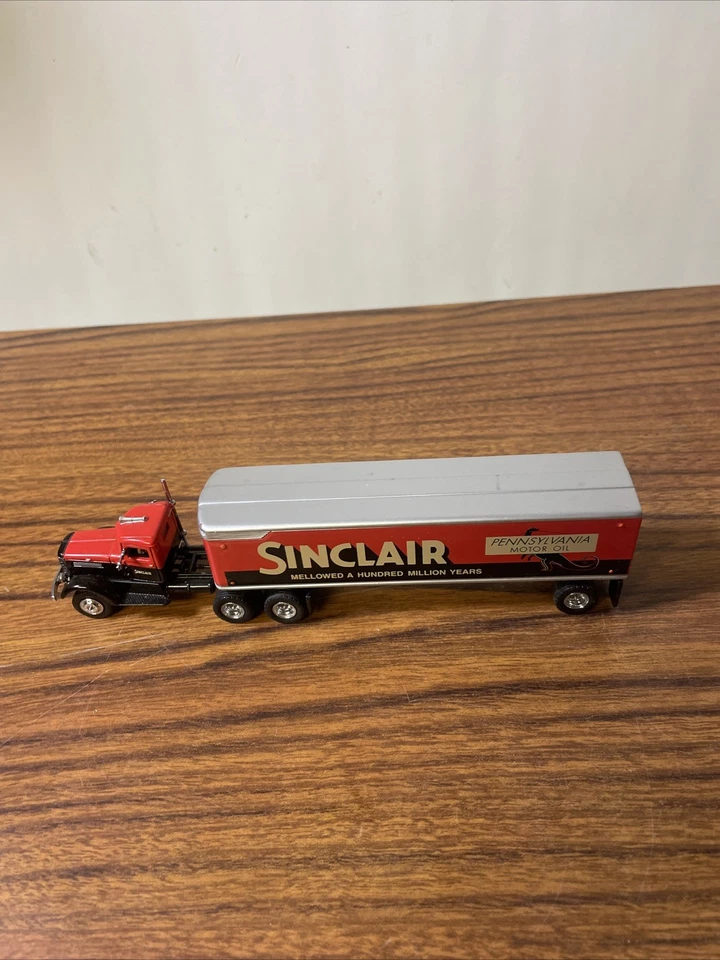 DINKY Matchbox Sinclair Motor Oil 1939 Peterbilt Tractor Trailer - Image 2 of 4