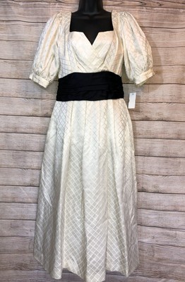 aj bari dress