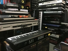 Korg M1 61 key Workstation synthesizer, piano/vintage keyboard //ARMENS//