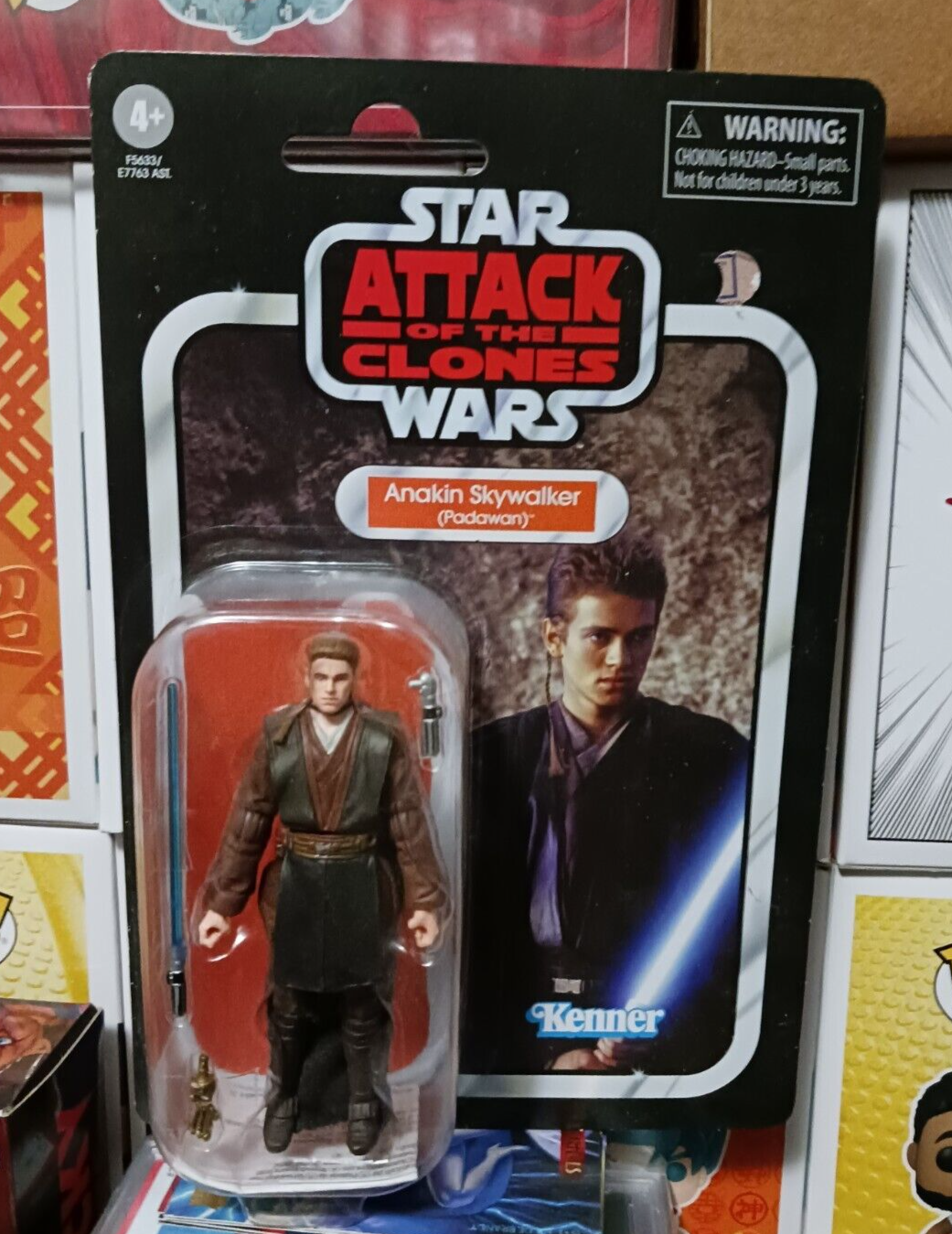 STAR WARS Attack of The Clones Anakin Skywalker Padawan Kenner Action Figure