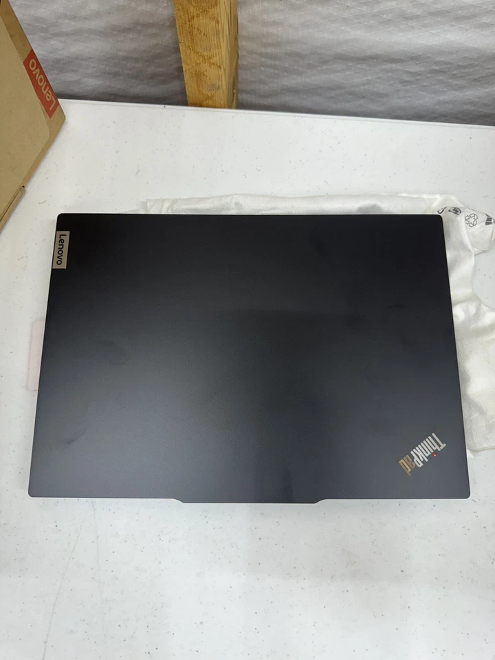 Lenovo ThinkPad E14 Gen 6 Intel Laptop, 14" IPS 60Hz, Ultra 7 155U, 512GB SSD - Image 3 of 4
