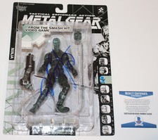 HIDEO KOJIMA SIGNED METAL GEAR SOLID 1998 MCFARLANE TOY NINJA OPTIC BAS COA RARE