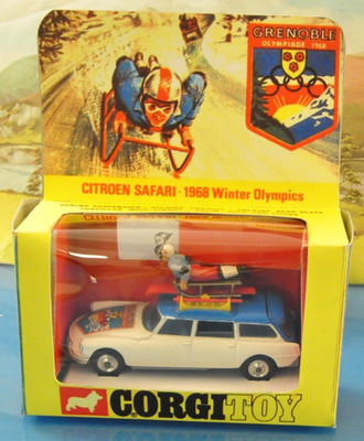 Corgi Toys 475  Citroen ID19 Safari Corgi Ski Club in original Box + original fi