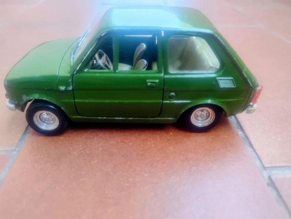 Fiat 126 Polistil Scala 1/25 1:25 Modellismo - Immagine 3 di 4