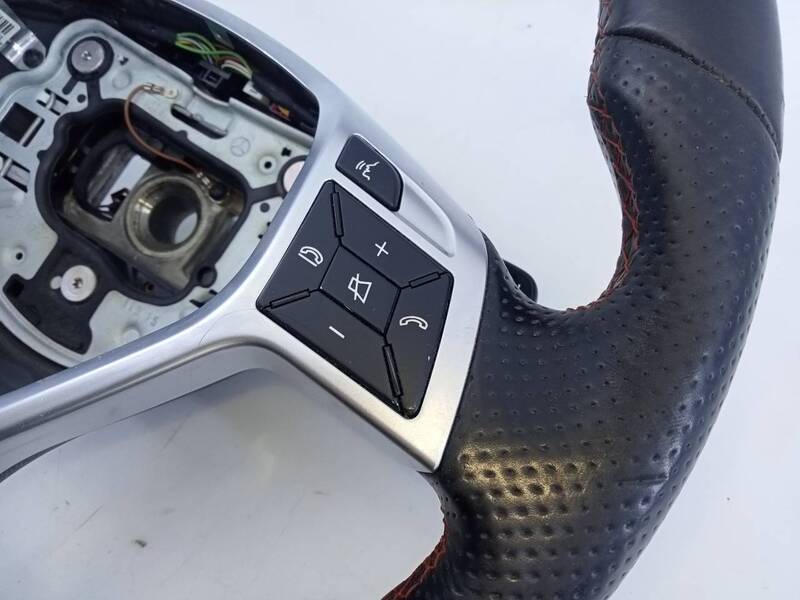 A1724608403 steering wheel for MERCEDES-BENZ CLASE GLA 220 CDI 