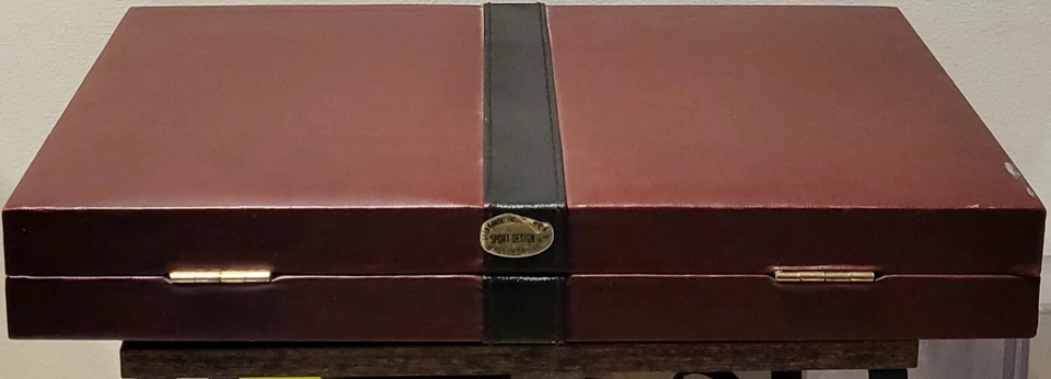 VINTAGE Sport-Design Backgammon Set 18 x 12 Folding Case, Not Complete Taiwan - Image 4 of 4