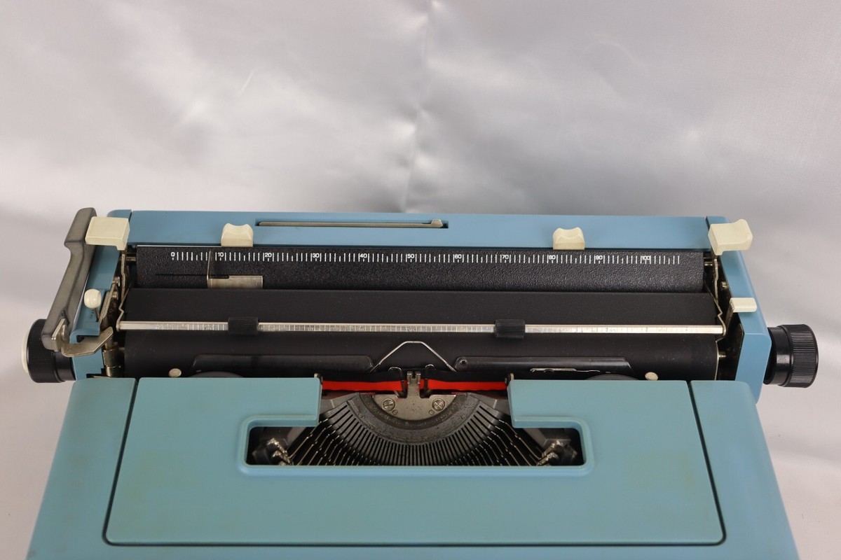 ジョルジオ・ソアヴィ OLIVETTI セラミックトレイ 【公式通販】