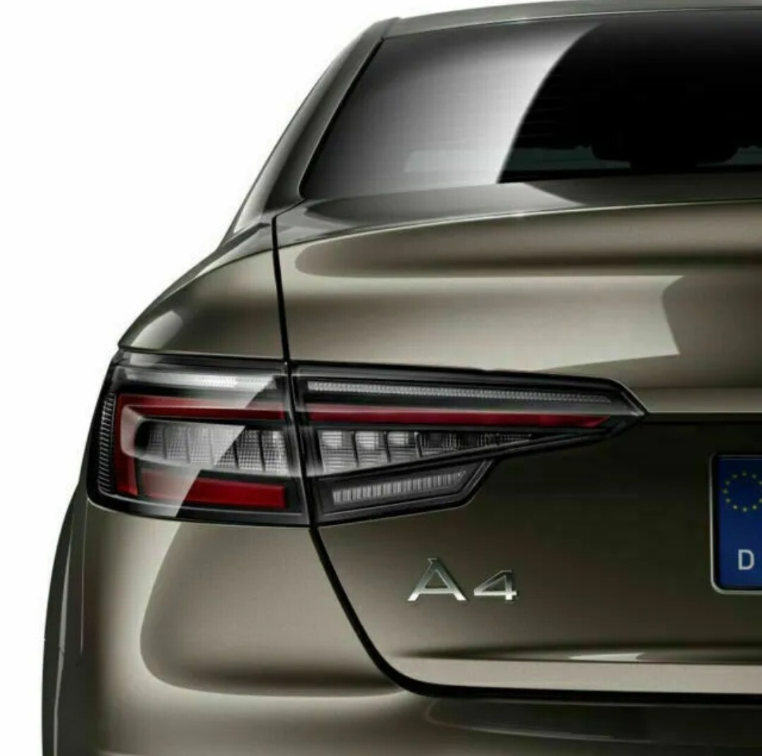 Audi A5 テールライトセット 8W6 052 100 A 新しいAudi A5 テールライトセット 8W6 052 100 A