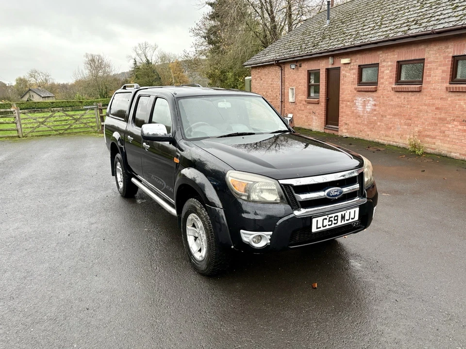 Ford Ranger 2.5 Diesel XLT Thunder 4WD Double Cab Pickup - Image 2 of 4