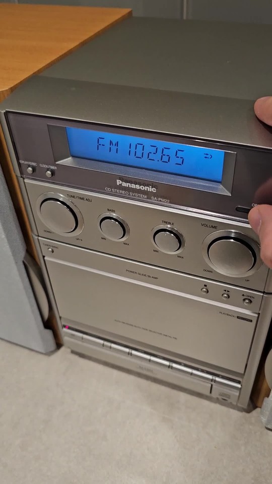 Panasonic SA-PM22 Compact HiFi Stereo System CD, Tape deck partially ...