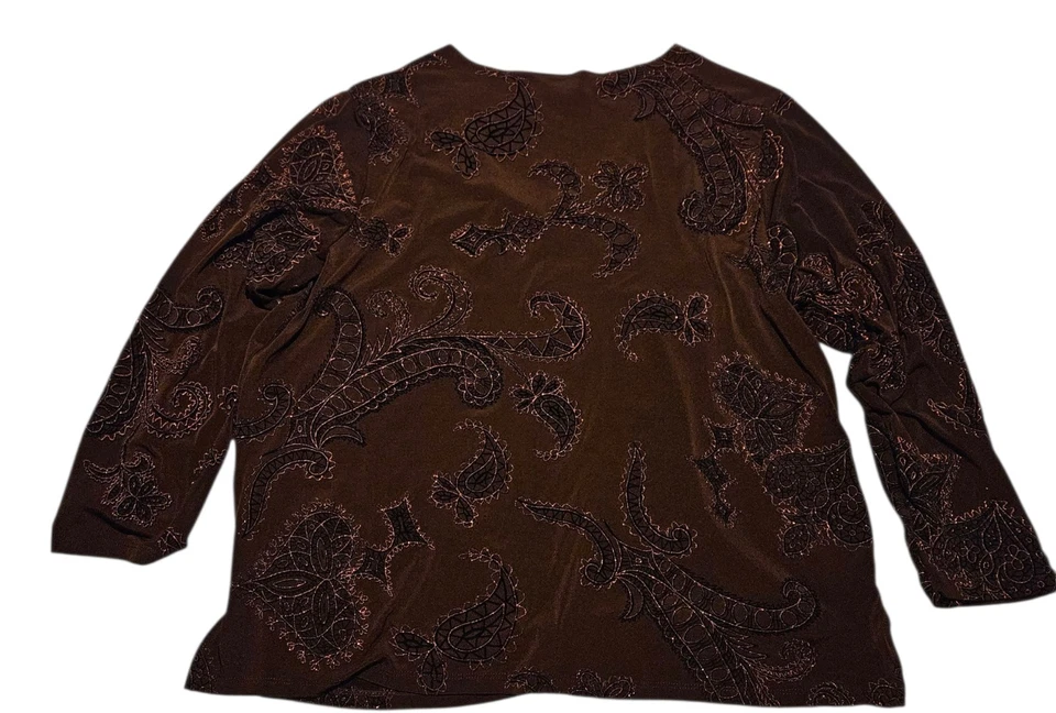 Blusa Elementz Feminina 2X Marrom Veludo Paisley Bordada Top Elástico Decote V - Imagem 2 de 3