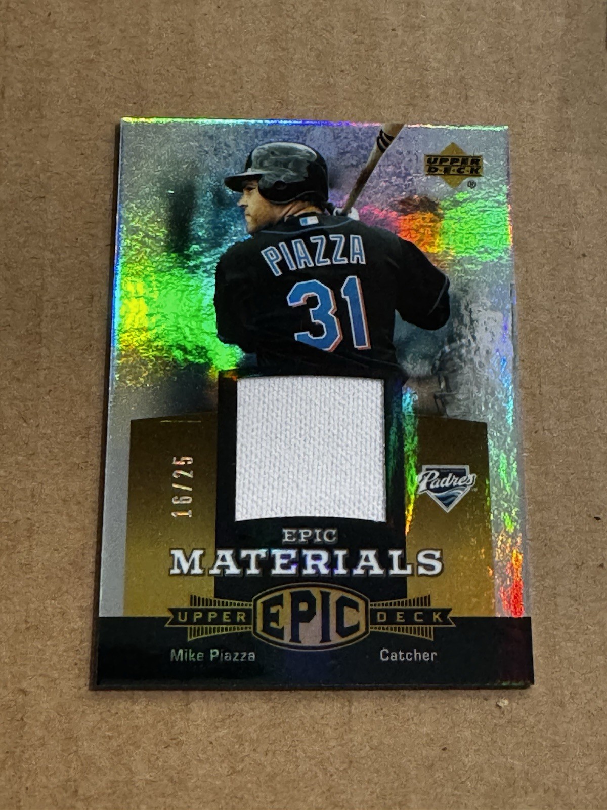 2006 Upper Deck Epic Materials Mike Piazza Gold 16/25 #EM-MP1