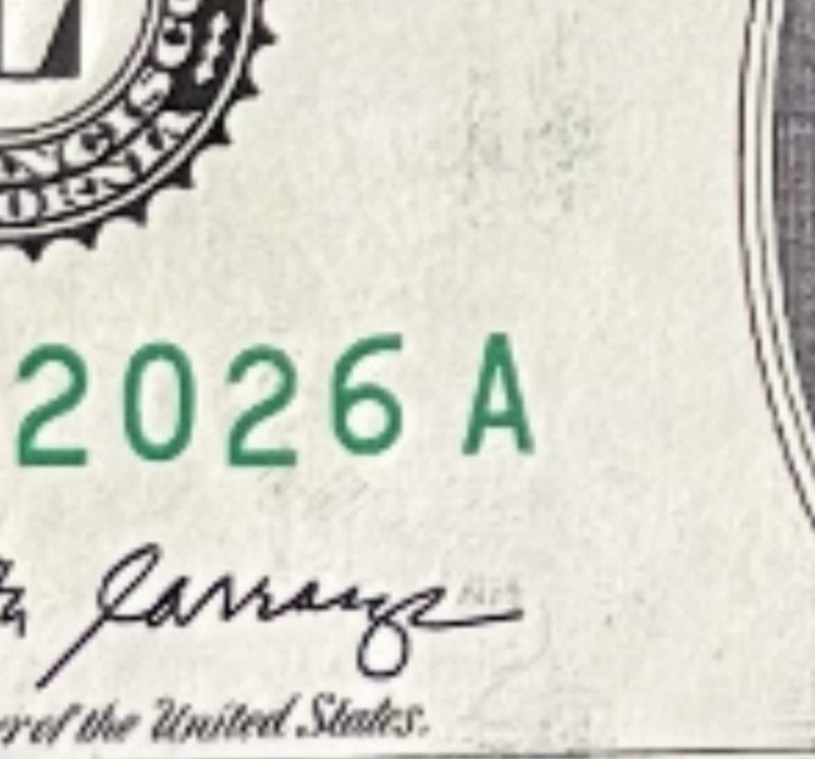 ERROR $2 DLL BILL - YEAR 2026 ON SERIAL & MISALIGNED ERROR, FRB L, 2017A, UNC.