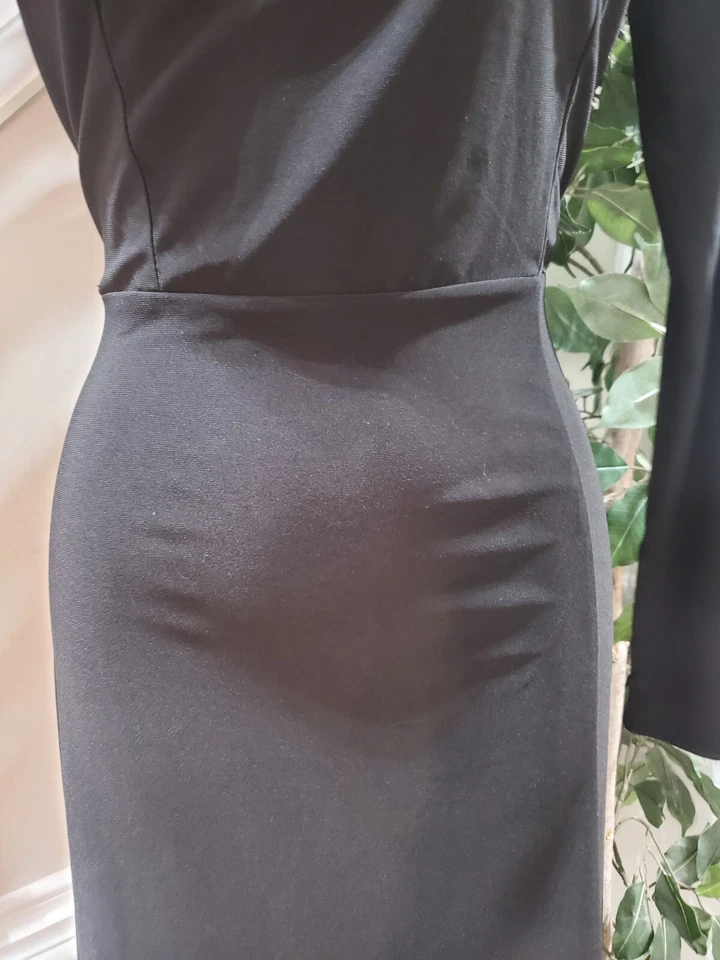 Maxi vestido largo de manga larga con un hombro de poliéster liso negro Venus para mujer Foto 3 de 4