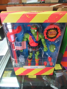 super7 toxic avenger
