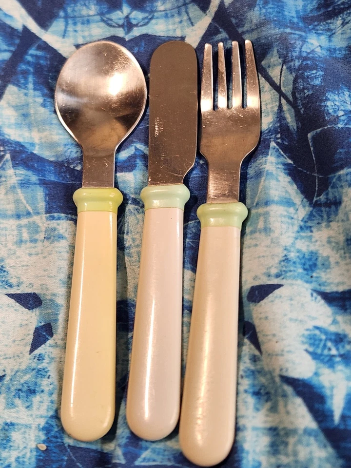 JUEGO DE TENEDOR Y CUCHARA S VINTAGE PARA BEBÉ Fisher-price, LvC 1993 y 3 sin marca Foto 4 de 4