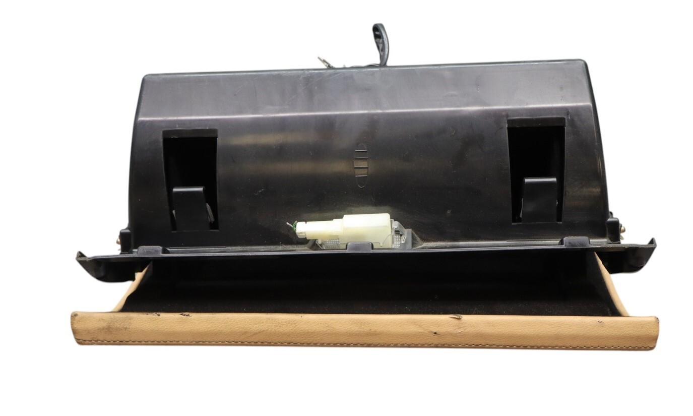 03-13 Maserati Quattroporte M139 Dash Board Dashboard Glove Box Compartment Oem