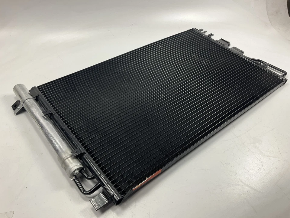 Конденсатор кондиционера Apdi 7013789 для Chevrolet Equinox, GMC Terrain 2010-2015 годов выпуска - Изображение 2 из 4