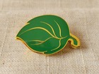 Loungefly Disney Pixar A Bugs Life Rosie Character Leaf Hinged Slider Pin  & Box — photo 2