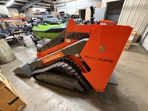 Hurricane Mini Skid Steer Loader 23HP RATO Tracks 39" Bucket Only 3.5 Hrs