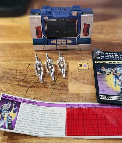 Transformers G1 Soundwave Action Figure