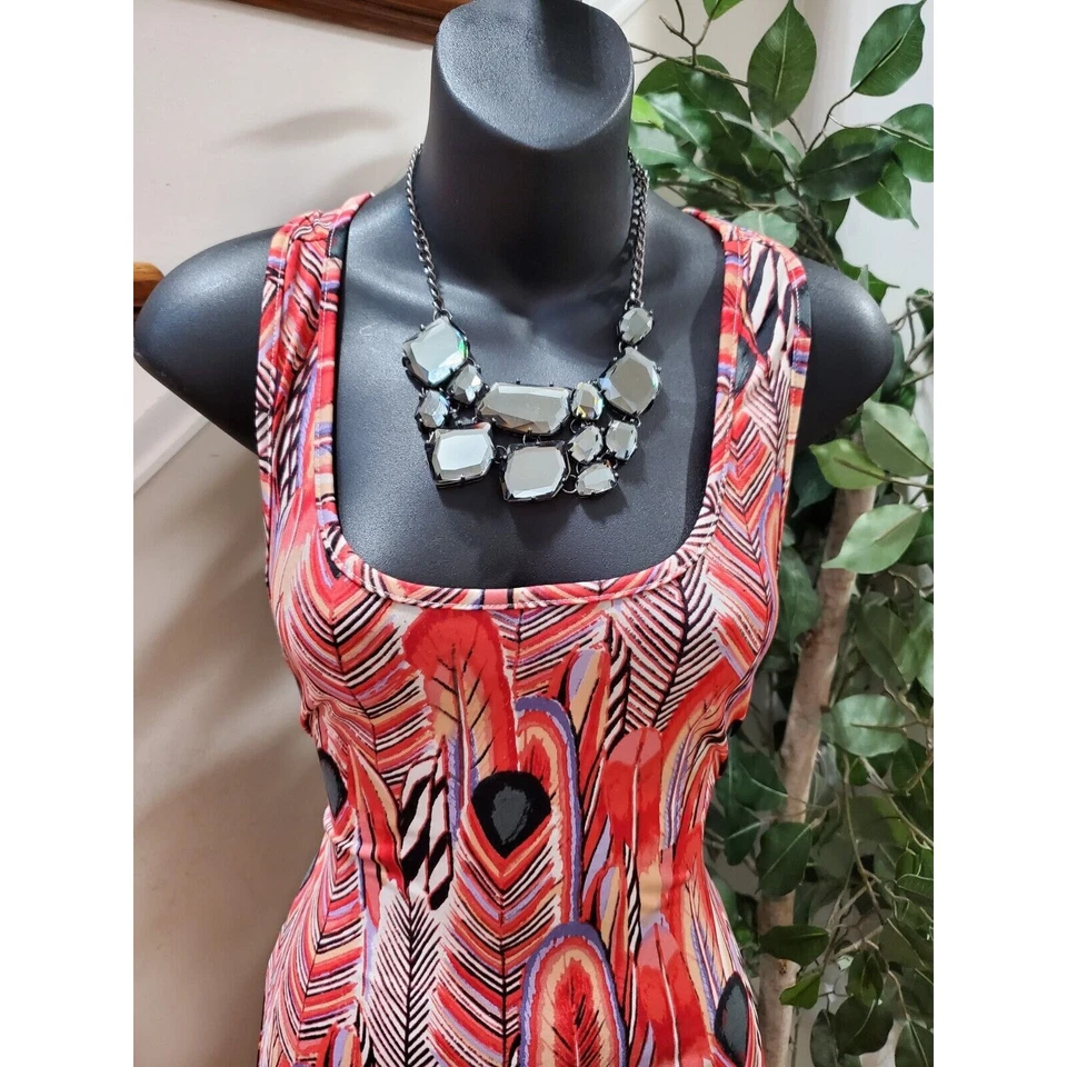 Женское длинное макси-платье Johnny Martin из полиэстера с квадратным вырезом без рукавов размер Small - Изображение 2 из 4