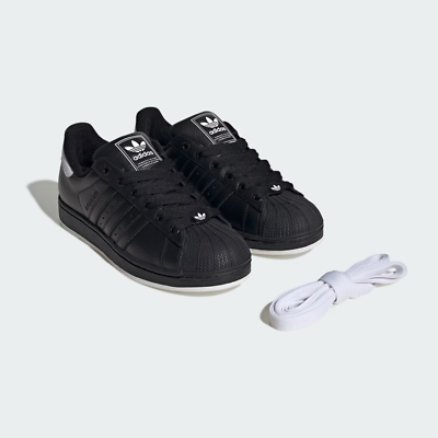 新品未使用箱付きadidas Superstar ブラック 外箱付き 未使用 SUPERSTAR スーパースター 2023年 天然皮革