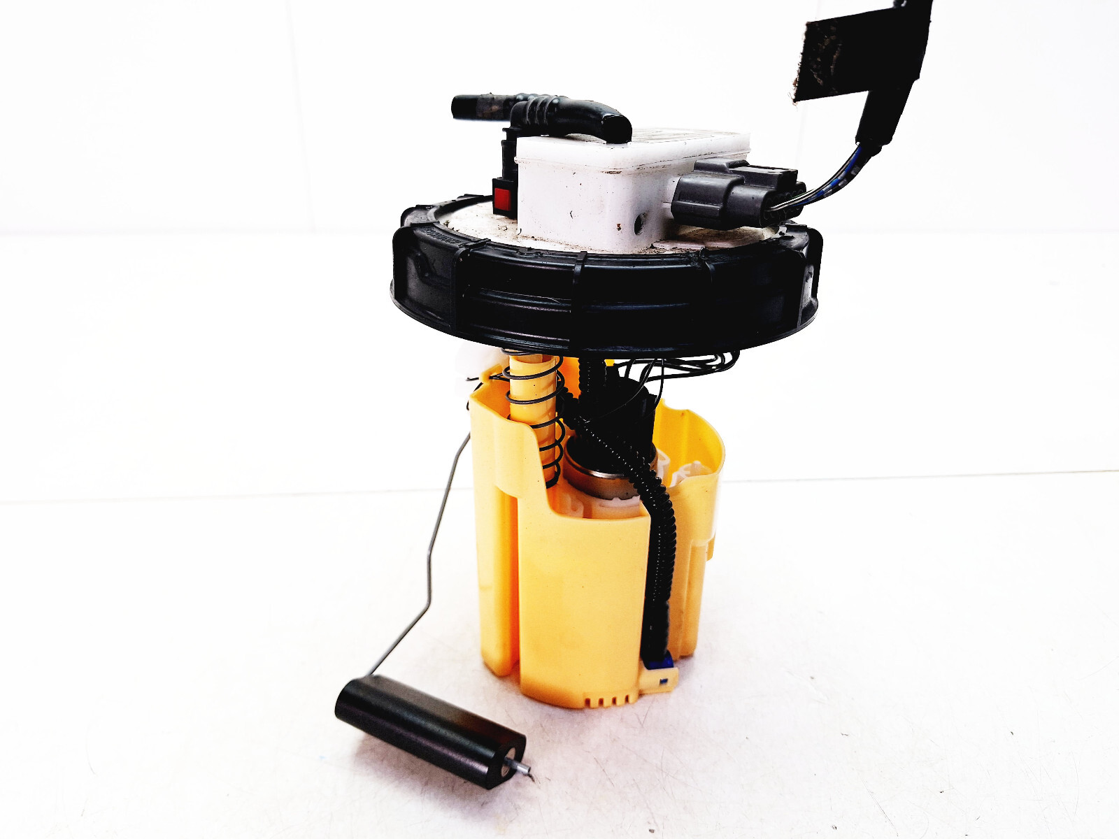RENAULT CLIO MK5 BF FUEL SENDER SENDING UNIT 1.5 DIESEL 100118444 